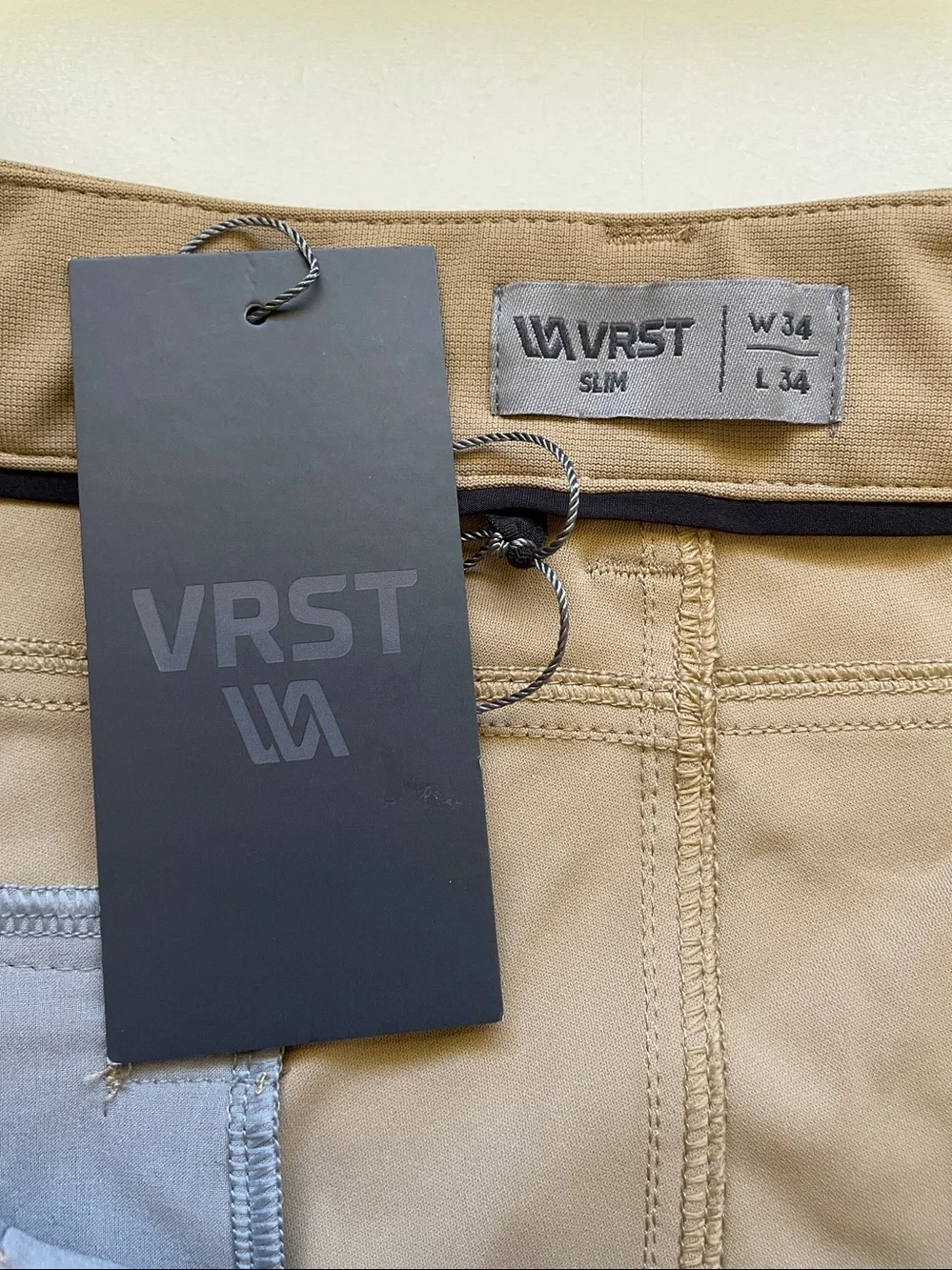 Athletic Performance Pants Stretch Tailored Golf Travel Khaki VRST NWT Commuter